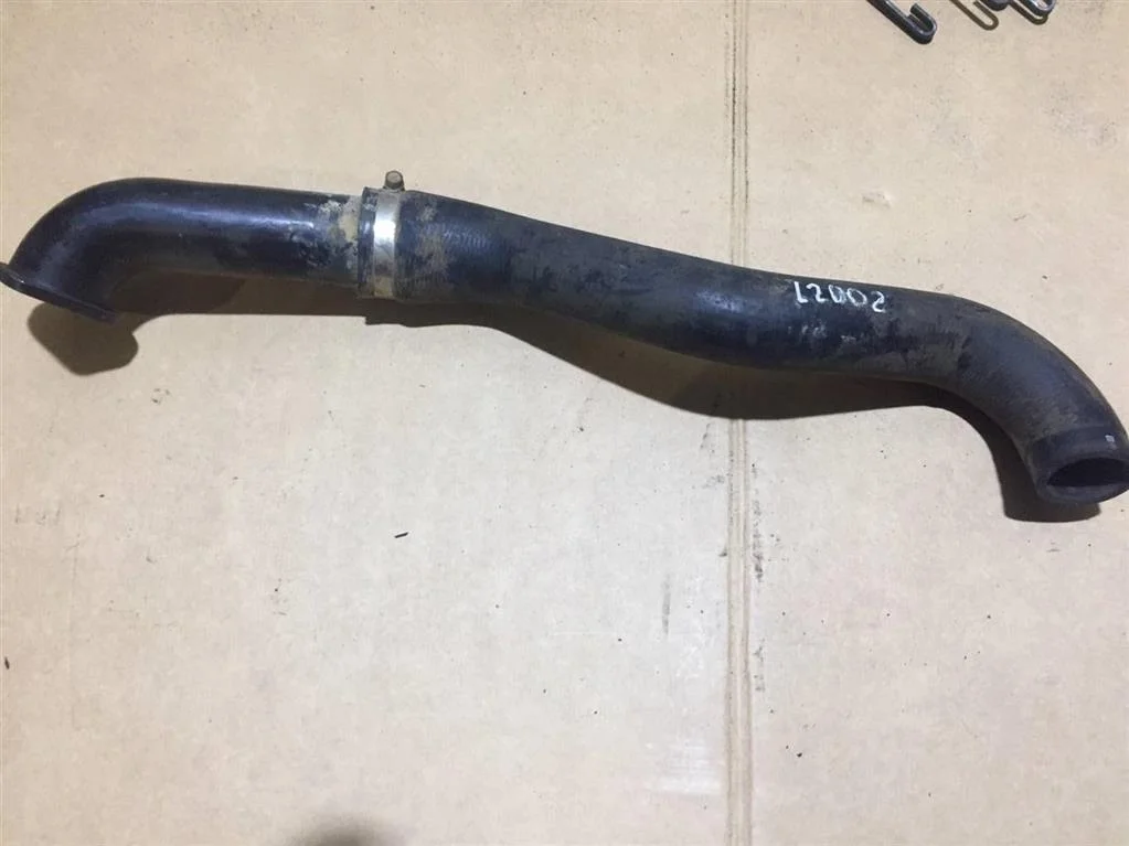 Б.у. патрубок интеркуллера MITSUBISHI L200 KB4T MITSUBISHI L200 KB4T