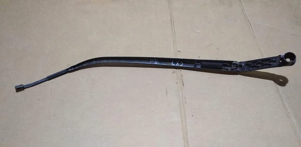 Б.у. поводок стеклоочистителя MAZDA CX7 ER8 MAZDA CX7 ER8