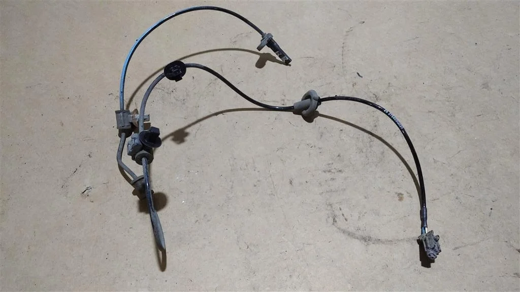 Б.у. датчик abs SUBARU FORESTER S13 SUBARU FORESTER S13