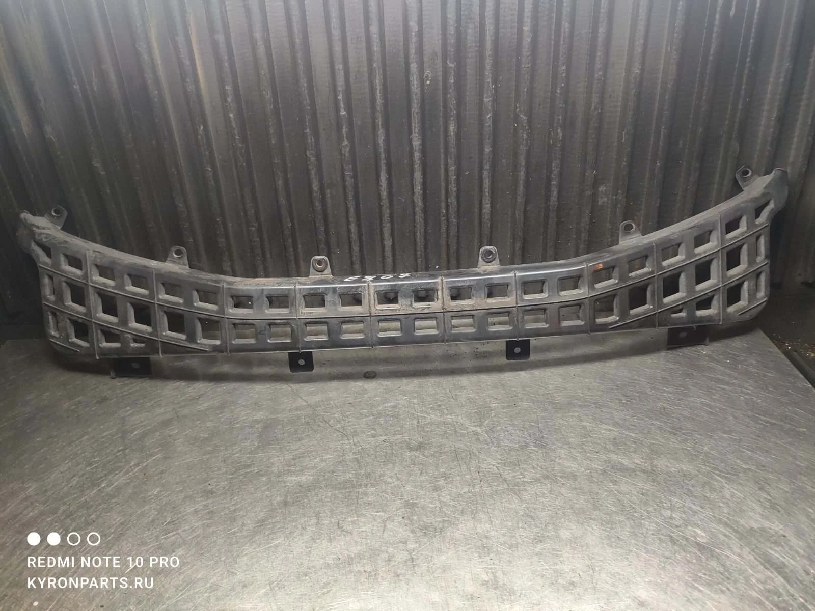 Усилитель бампера SsangYong Actyon 2012 C200