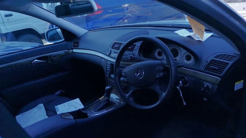 Продажа Mercedes-Benz E class 3.5 (272Hp) (272.964) RWD AT по запчастям