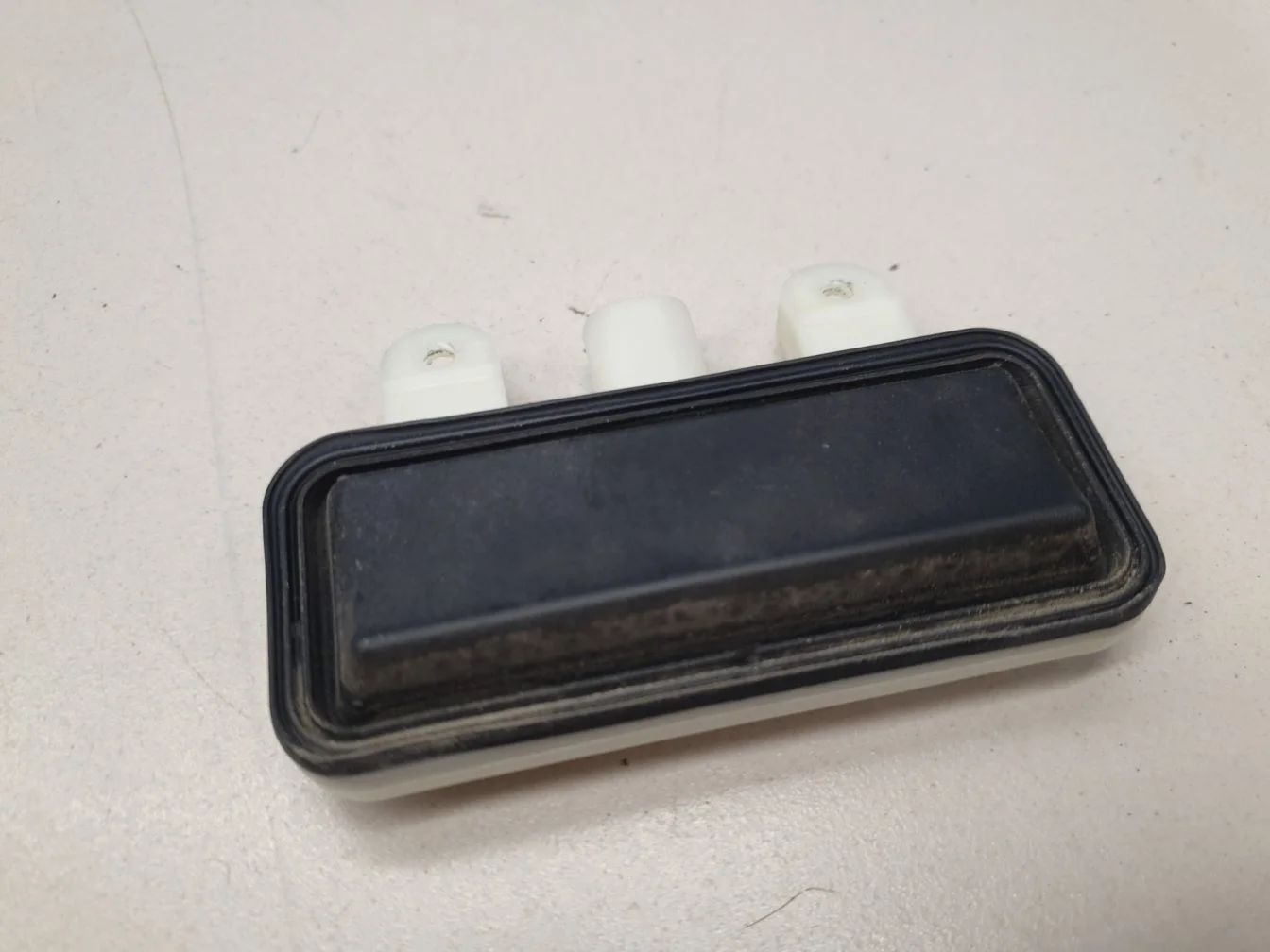 Кнопка открывания багажника для Mercedes C-klasse W205 2014-