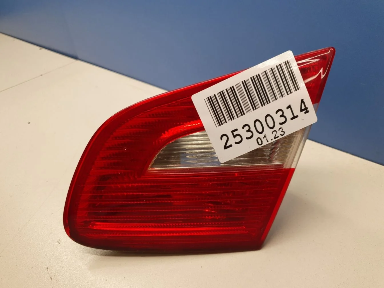 Фонарь в крышку правый для Skoda Superb 3T 2008-2015