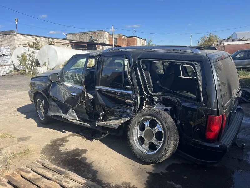 Продажа Lincoln Navigator 5.4 (300Hp) (Ford InTech 4V) 4WD AT по запчастям
