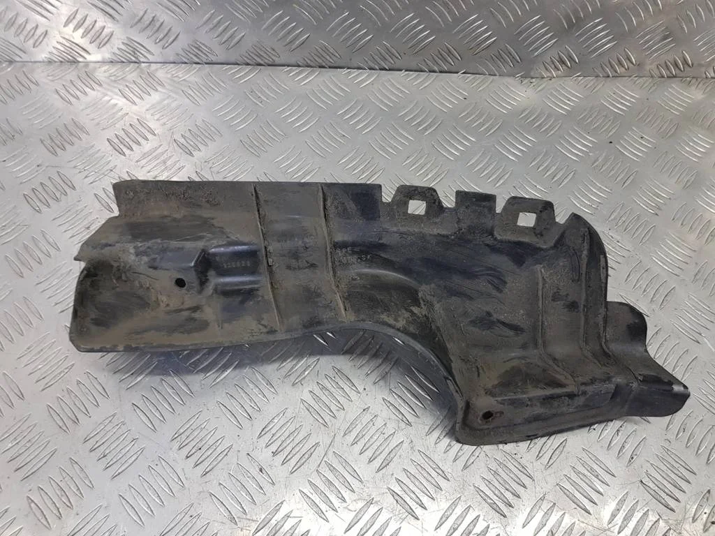 Пыльник MITSUBISHI LANCER IX рестайлинг (2005—201