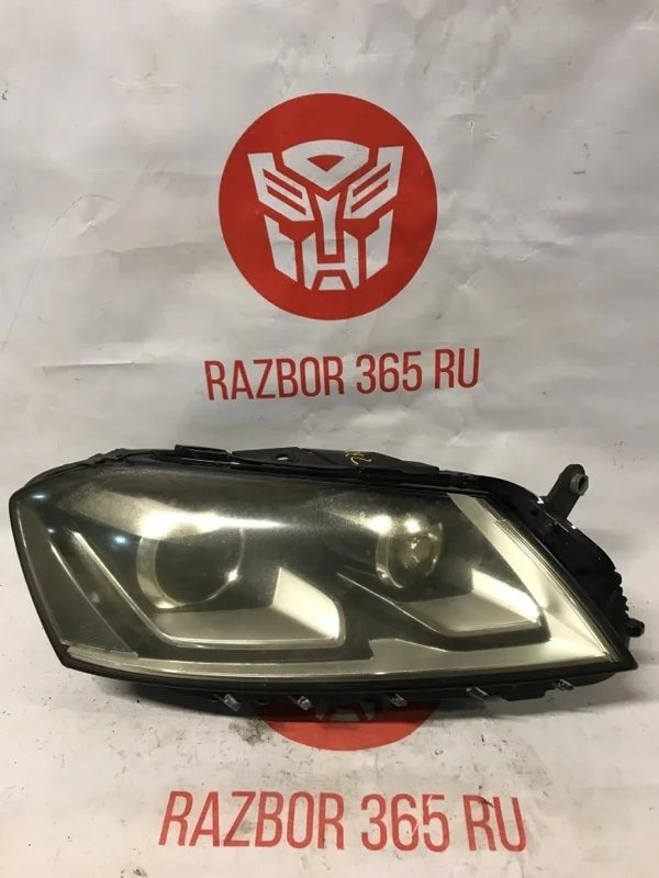 Фара ксенон адаптивный Volkswagen Passat 2011 365