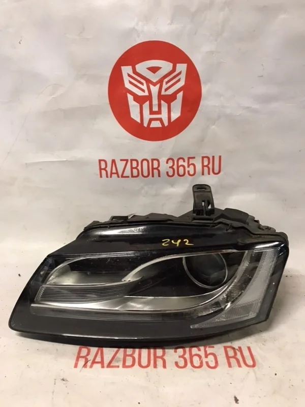 Фара Audi A5 2010 8T3