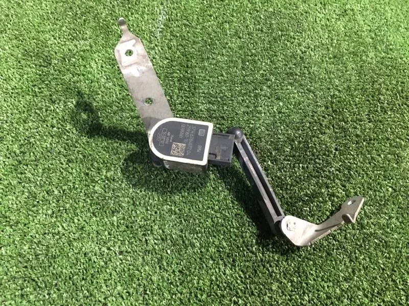 Датчик дорожного просвета BMW 550iX 2011 F10