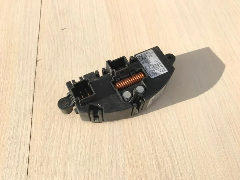 Резистор печки Audi Q5 2013 8R