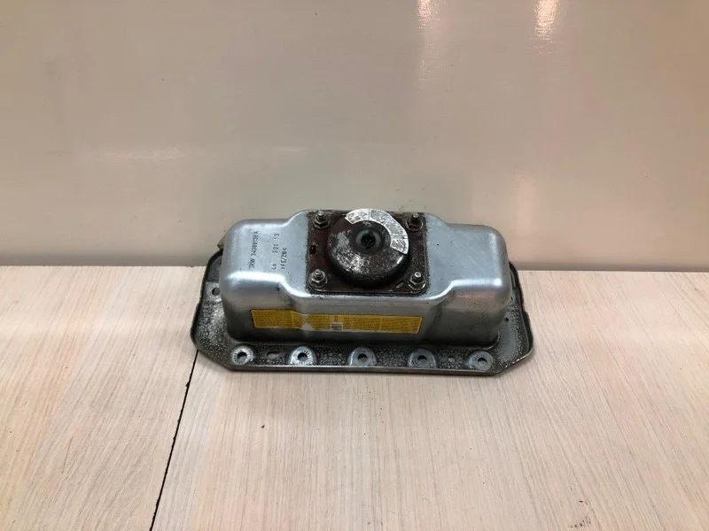 Подушка безопасности в торпедо BMW 3-Series 2013 F30