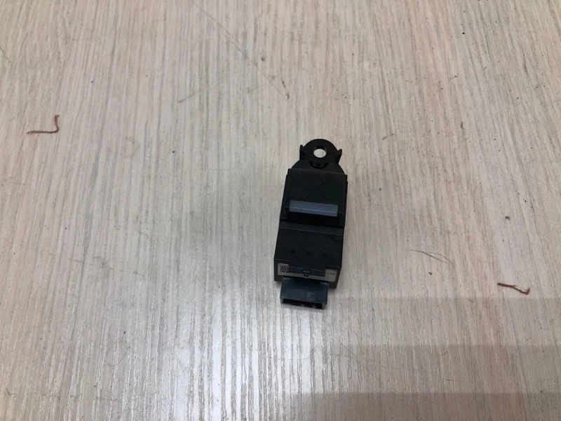 Кнопка стеклоподъемника Jaguar XF 2013