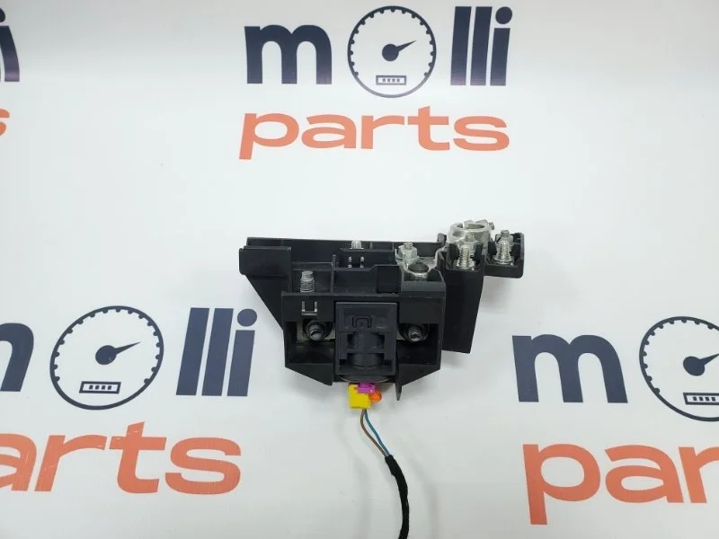 Клемма аккумулятора Audi A7 2013