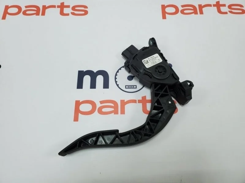 Педаль газа Audi A7 2013