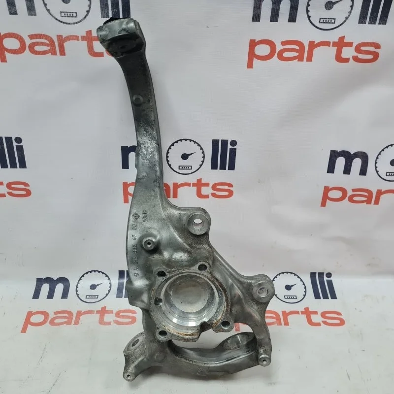 Кулак поворотный Mercedes -class 2019 W213