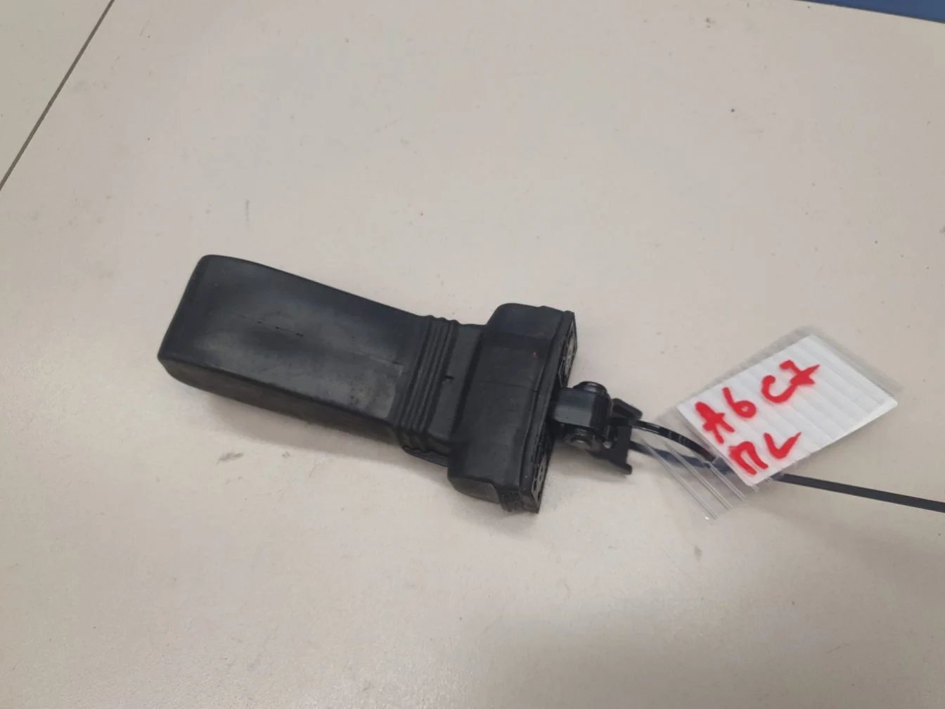 Ограничитель двери передней для Audi A6 S6 C7 2011-2018