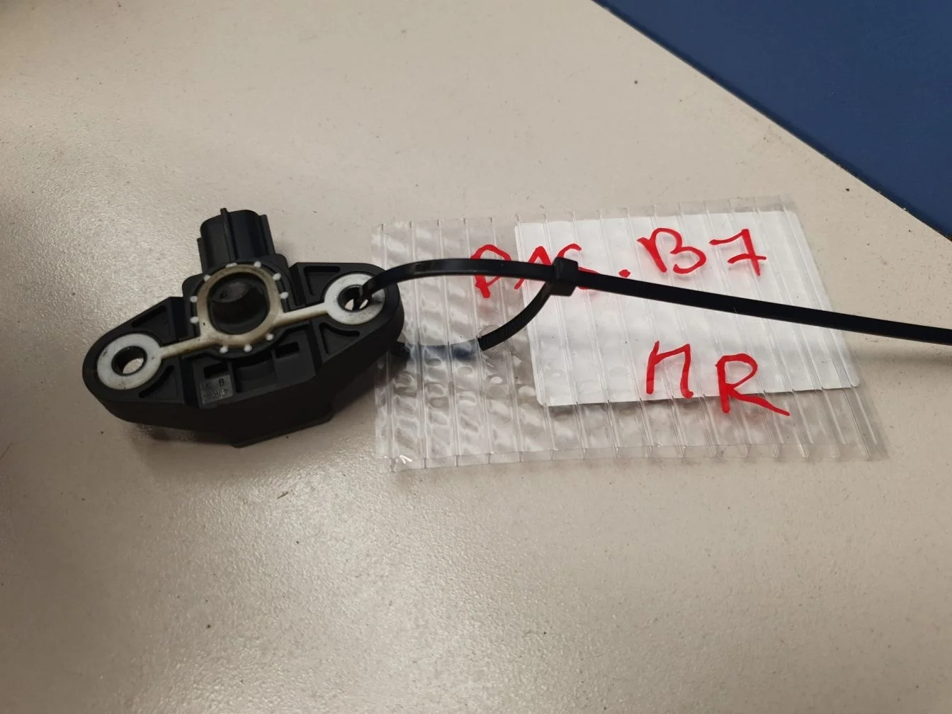 Датчик Airbag для Volkswagen Passat B7 2011-2015