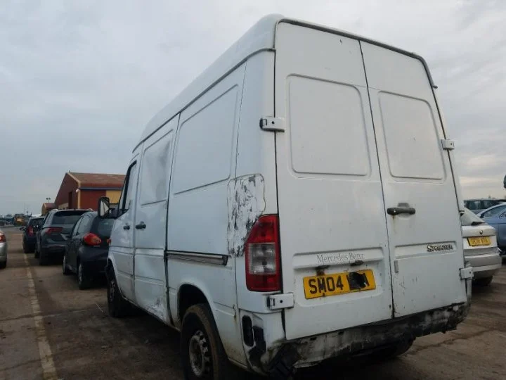 Продажа Mercedes-Benz Sprinter 2.2D (109Hp) (611.981) RWD MT по запчастям