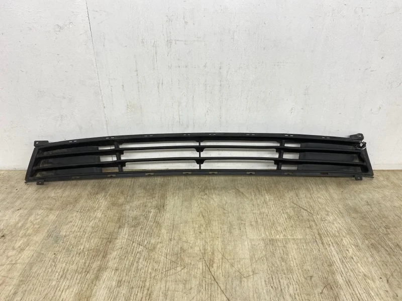 РЕШЕТКА БАМПЕРА HYUNDAI ELANTRA 4 2006 865612H001