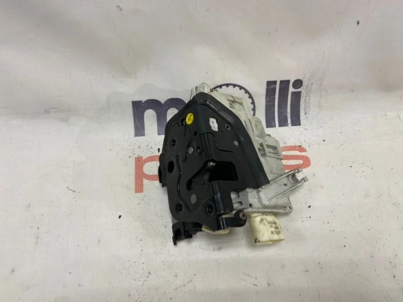 Замок двери Audi A7 2012 Sportback