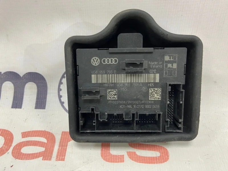Блок управления дверьми Audi A7 2012 Sportback