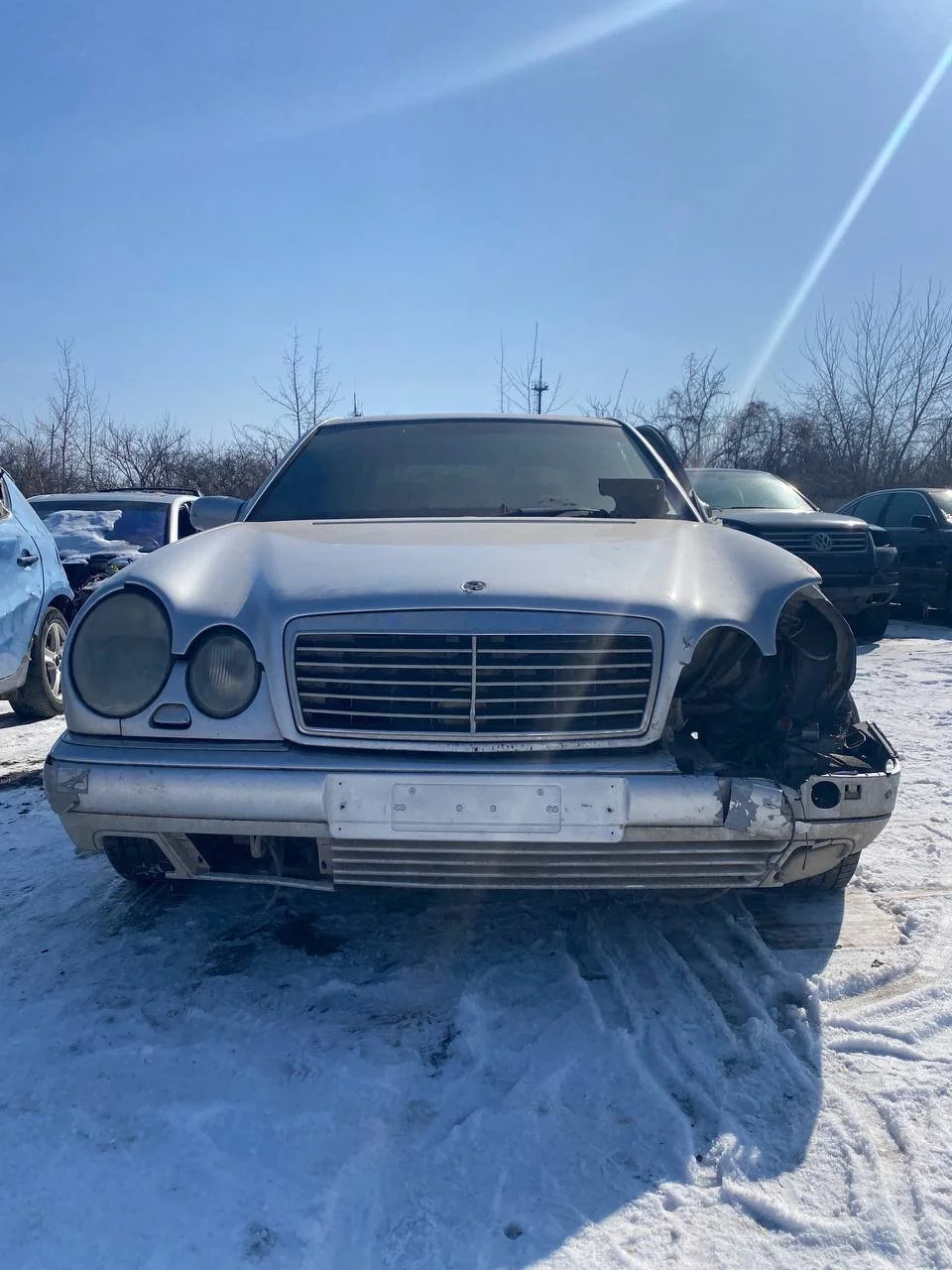 Продажа Mercedes-Benz E class 3.2 (220Hp) (104.995) RWD AT по запчастям