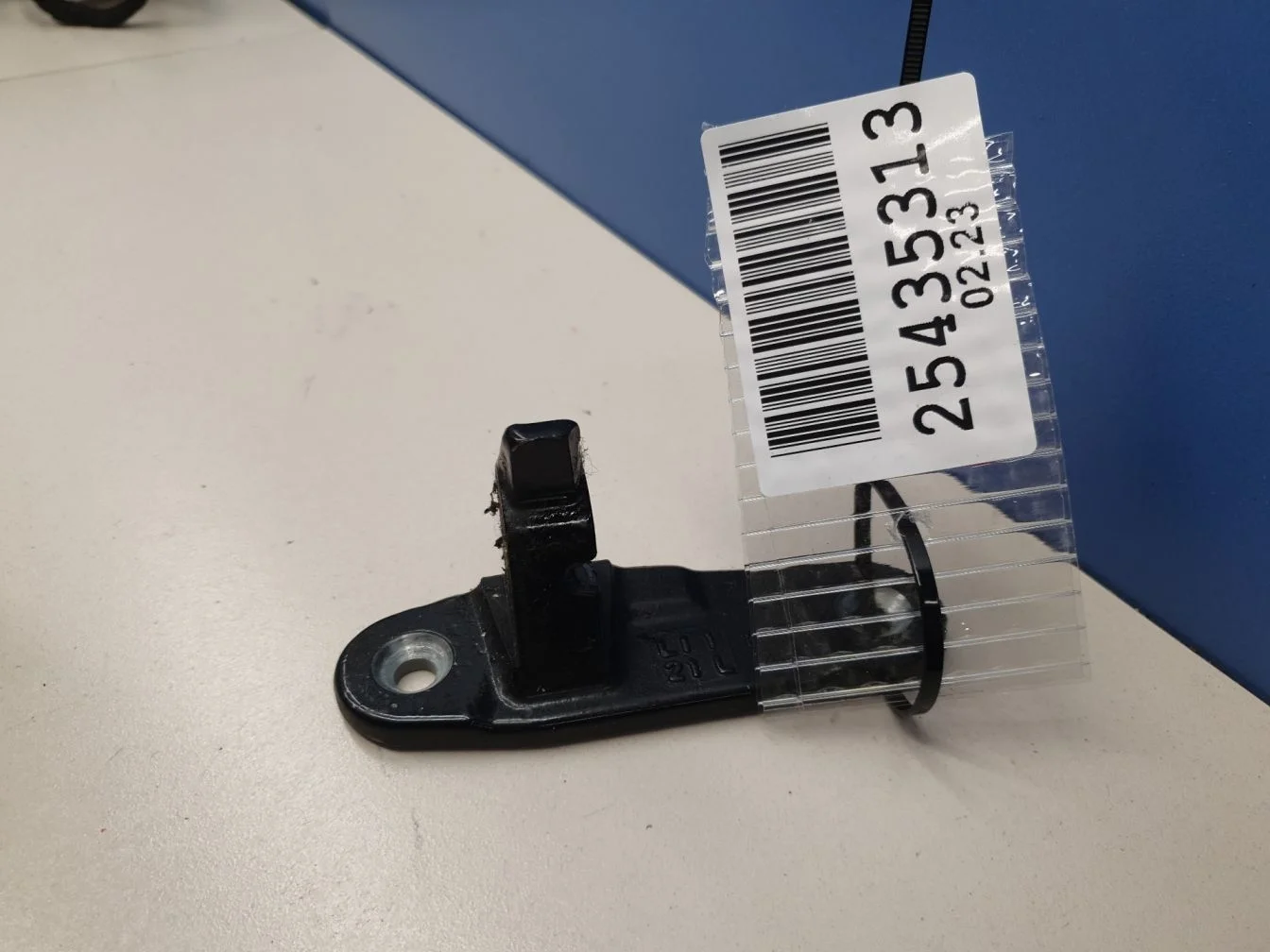 Петля двери задней левой нижняя для Mercedes CLA-klasse C117 2013-2019