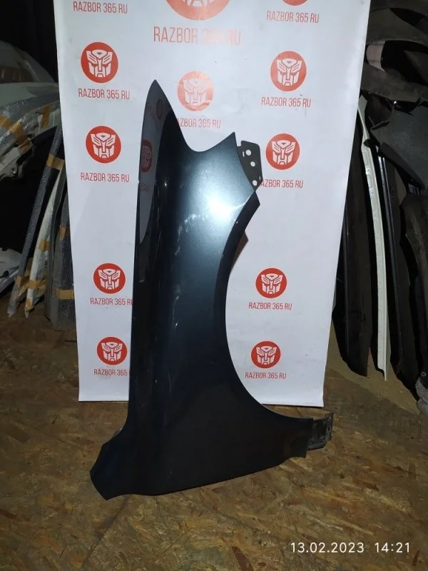 Крыло Volkswagen Touareg 2005 7L6