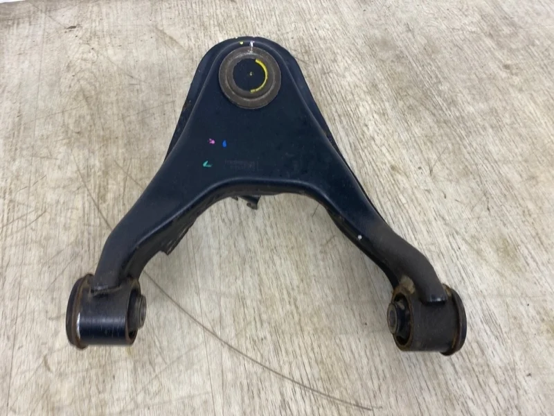 Рычаг подвески верхний Mitsubishi Pajero Sport 3 2015 2016 2017 2018 2019 2020 2021 4010A147 KS, передний левый