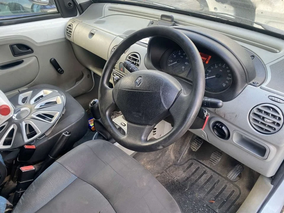 Продажа Renault Kangoo 1.5D (68Hp) (K9K) FWD MT по запчастям