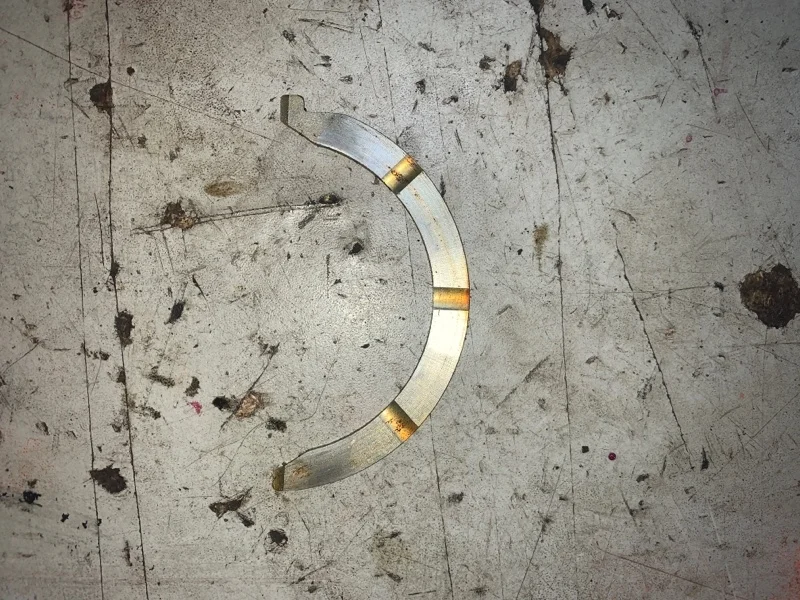 Упорное полукольцо коленвала Peugeot 407