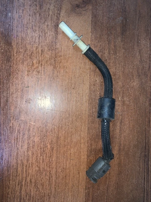 Трубка топливная рампу Peugeot 308