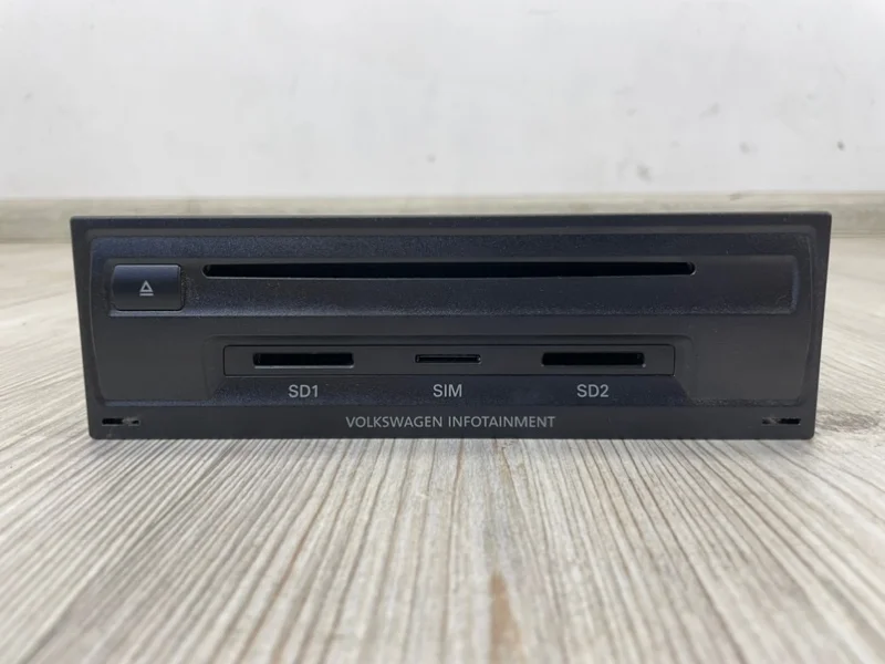 Блок управления информационной системы mmi 3g VW Touareg 2 2010-2018 7P
