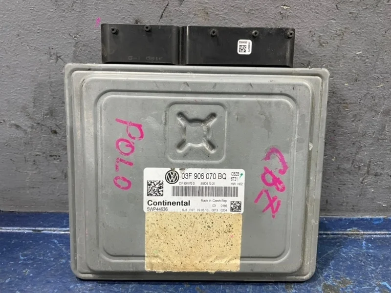 Блок управления двигателем Volkswagen Polo 5 6R HB