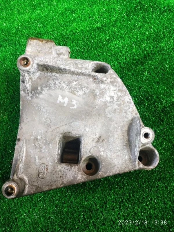 Кронштейн крепления кондиционера BMW M3 E46