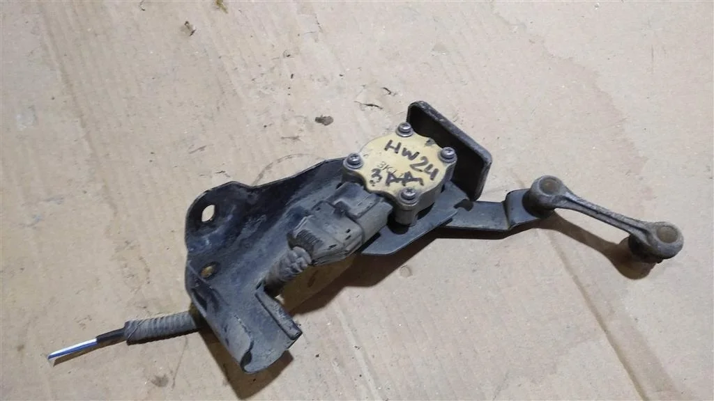 Б.у. датчик дорожного просвета TOYOTA PRIUS NHW20 TOYOTA PRIUS NHW20