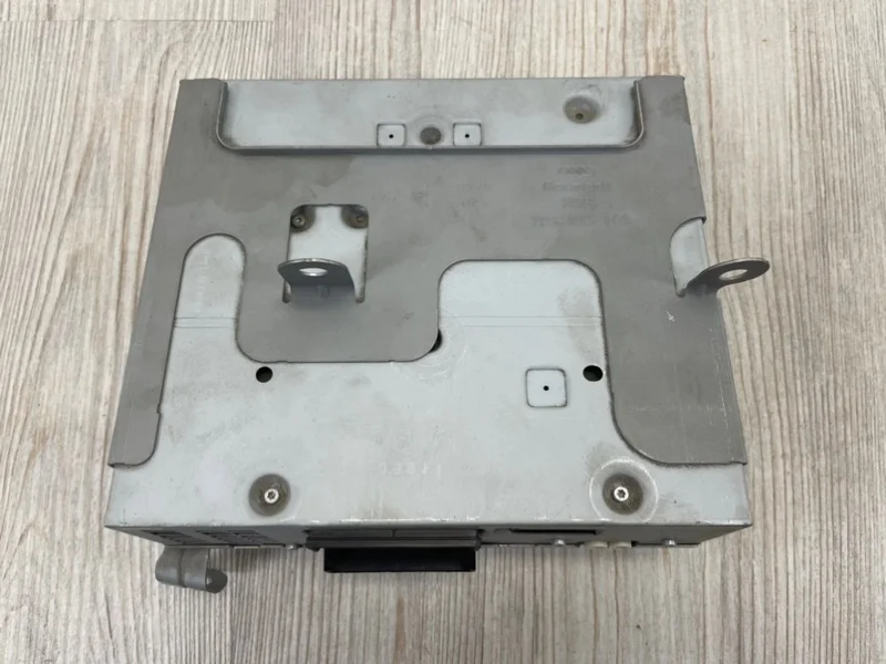 Магнитола VW Touareg 2 2010-2012 7P