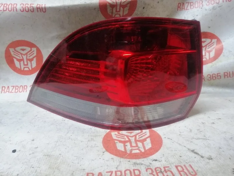 Фонарь Volkswagen Golf 2011 AJ5