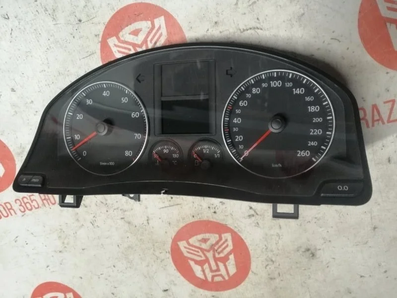 Щиток приборов Volkswagen Golf 2010 AJ5