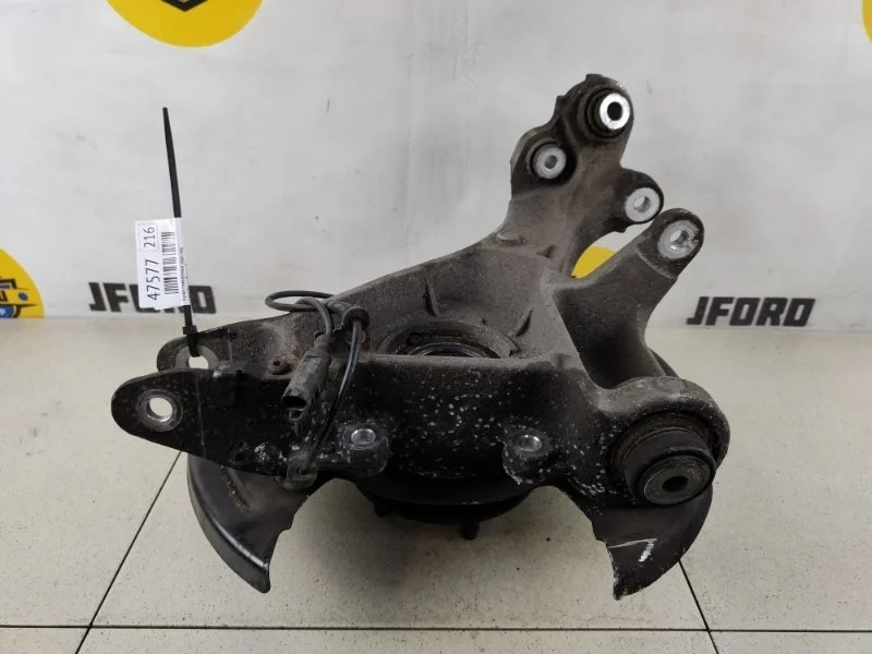 Кулак поворотный Land Rover Range 4 2013 L405