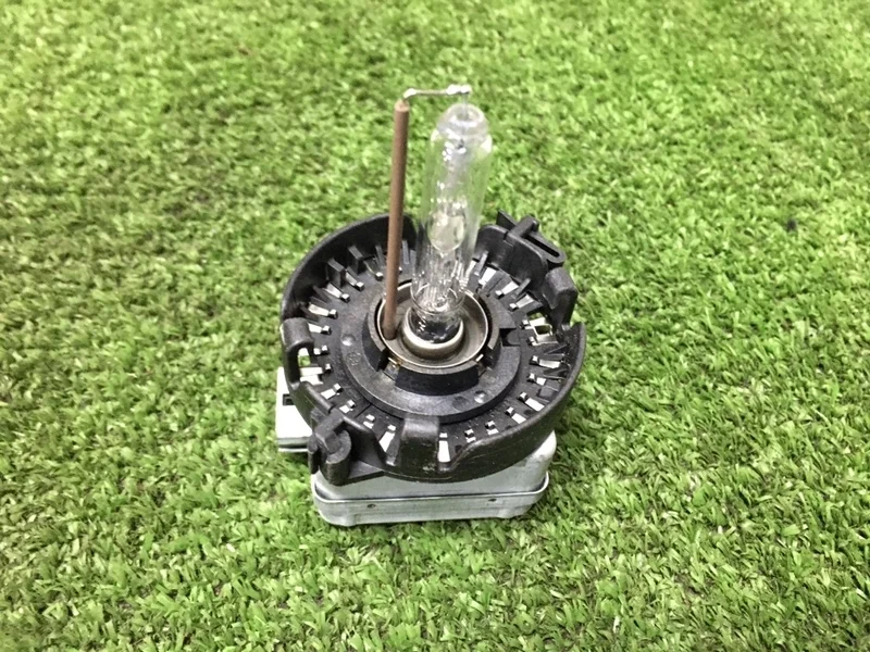 Лампа ксеноновая BMW 535xi 2009 E61