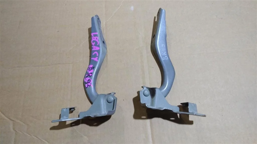 Б.у. петля капота (2шт) SUBARU LEGACY/ OUTBACK B14 SUBARU LEGACY/ OUTBACK B14