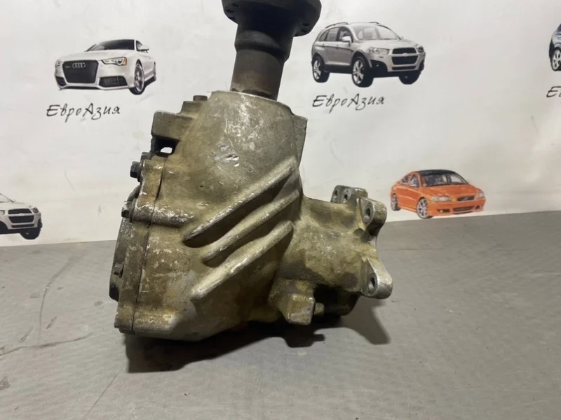 Угловая передача Раздатка XC90 4.4 2.4D Volvo 36002051