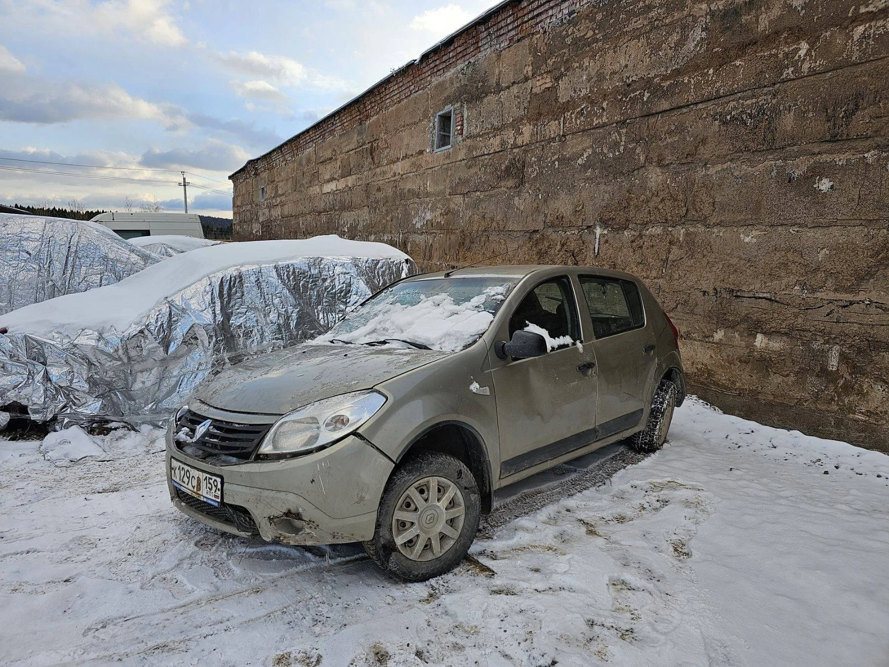 Продажа Renault Sandero 1.4 (75Hp) (K7J A710) FWD MT по запчастям