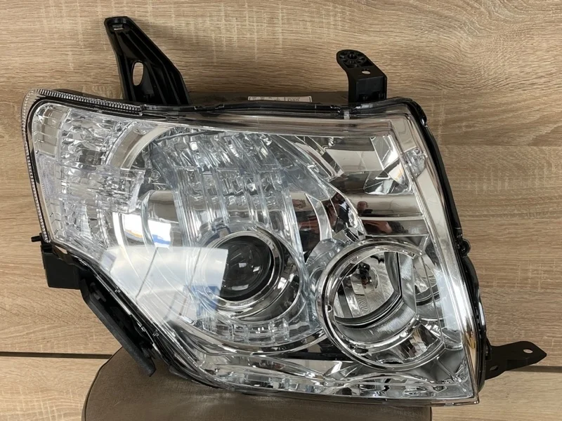 ФАРА MITSUBISHI PAJERO 4 2014 20E069C69B V87W 4M41, передняя правая