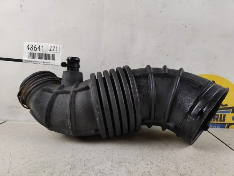 Патрубок воздушного фильтра Hyundai Santa Fe 2010 CM