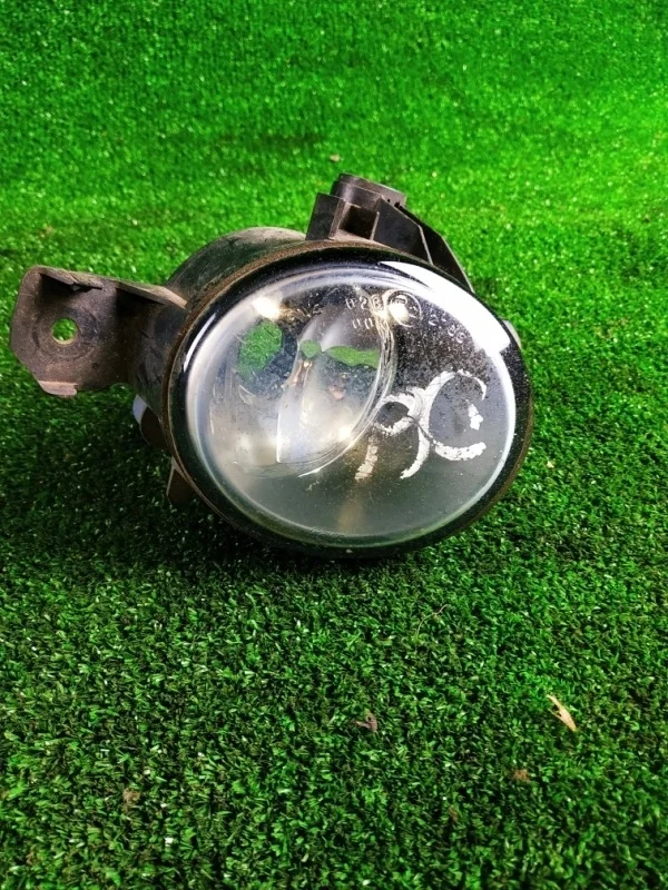 Фара противотуманная BMW E87