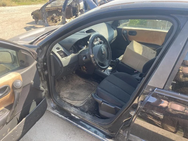 Продажа Renault Megane 1.5D (82Hp) (K9K 722) FWD MT по запчастям