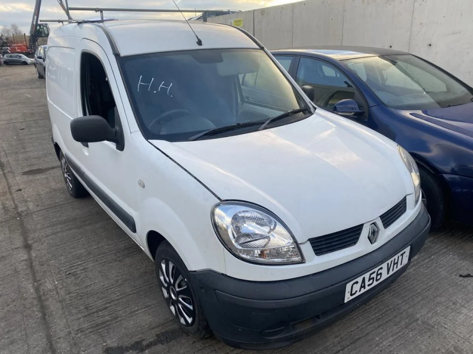 Продажа Renault Kangoo 1.5D (68Hp) (K9K) FWD MT по запчастям
