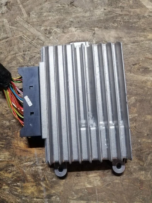 Усилитель звука Audi TT 2010 8J3