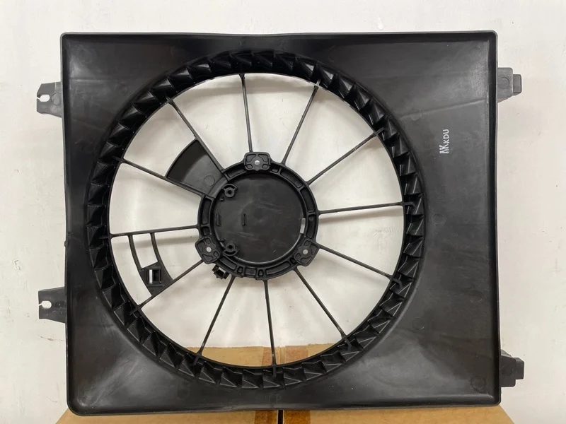 ДИФФУЗОР РАДИАТОРА ДВИГАТЕЛЯ HYUNDAI SANTA FE 2 2005 2006 2007 2008 2009 2010 2011 2012 253802B000